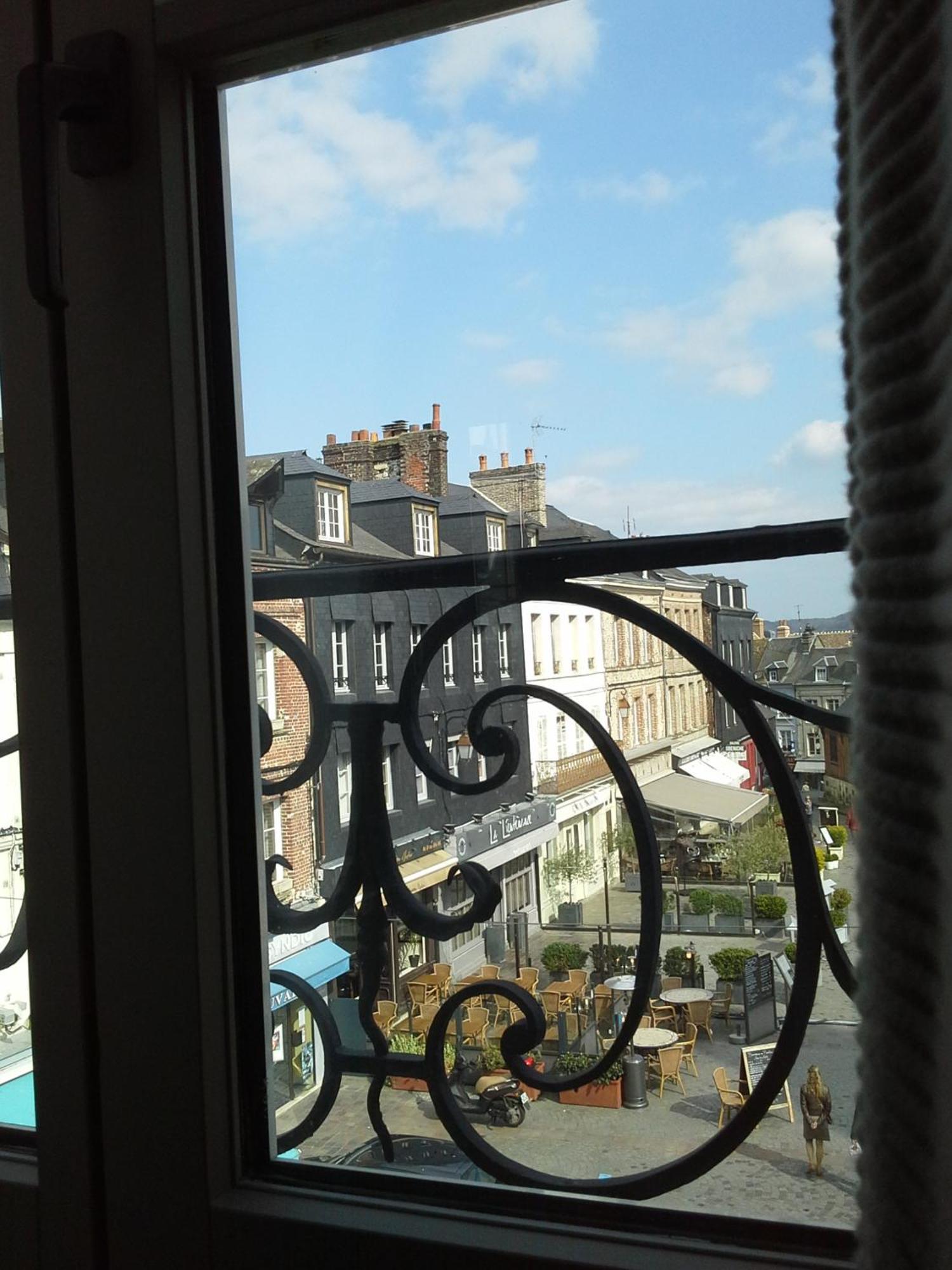 Mansion Victorine Appartement Honfleur Buitenkant foto